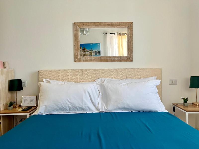 Economy Double Room image 1