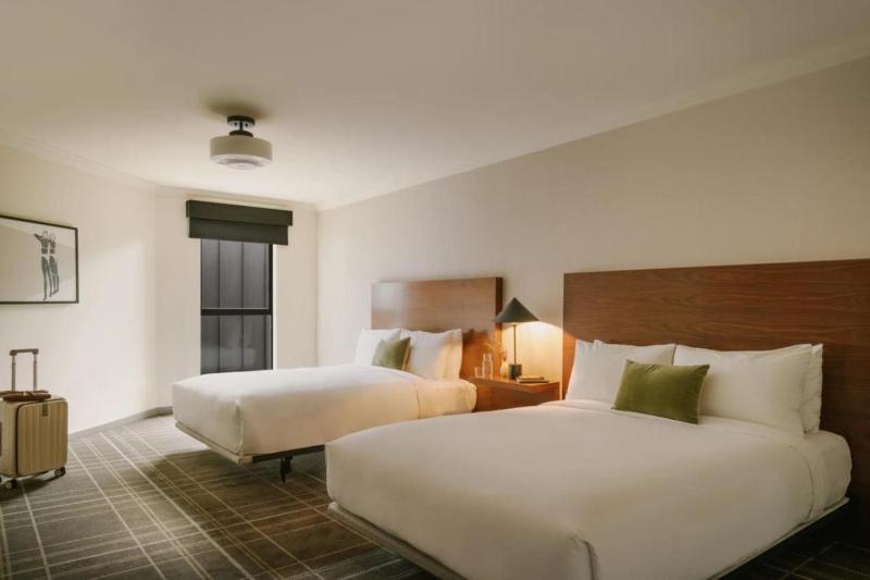 Queen Room with Two Queen Beds image 3