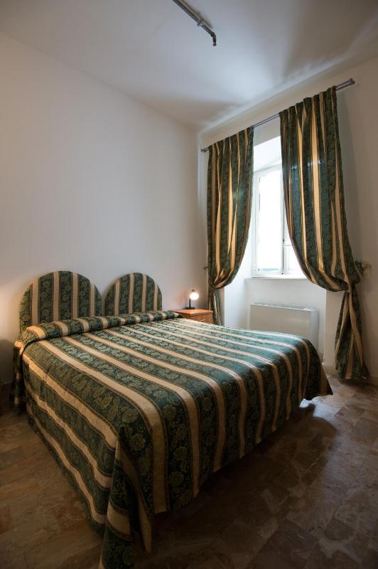 Double Room image 2