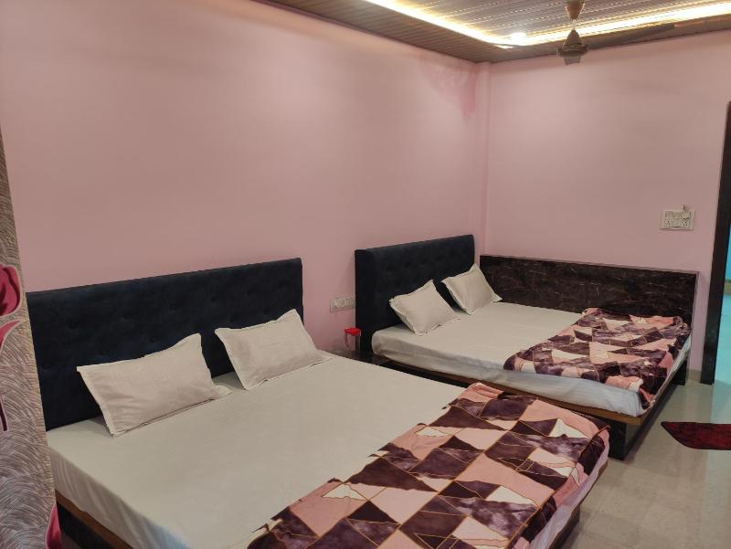 Radha Shree Home Stay - image 3
