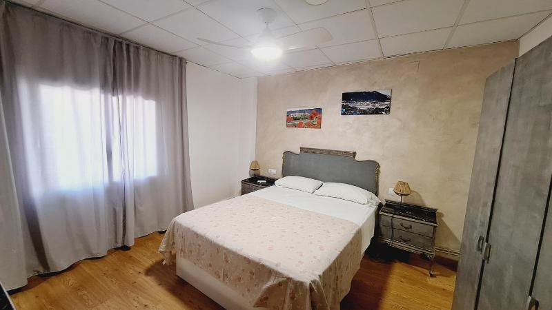 Basic Quadruple Room (2 Adults + 2 Children) image 1