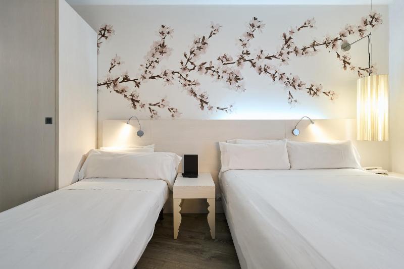 Triple Room image 3