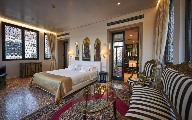 Junior Suite with Garden View image 1