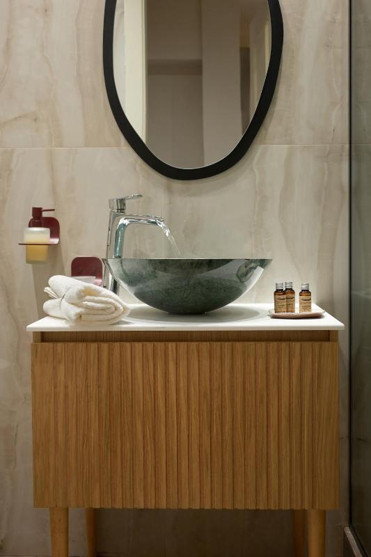 Rastoni Acropolis Uniquely Located Stylish Apartments - image 4