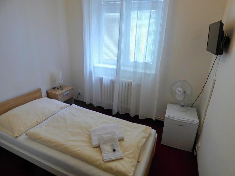 Single Room image 1