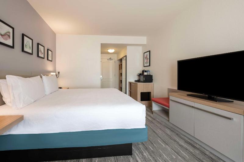 King Room image 4