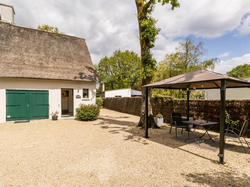 Holiday Home (3 adults) image 4