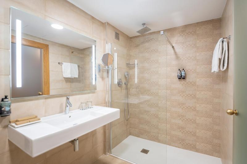 Suite image 2