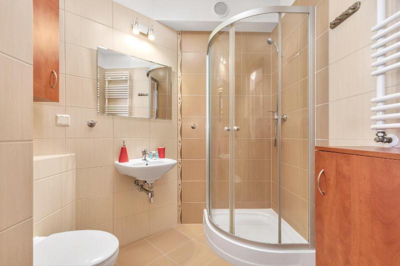 Róża Wiatrów Apartament w Świnoujsciu by Noclegi Renters - image 8