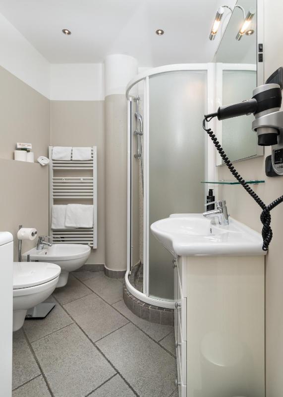 Apartment - Ground Floor image 3