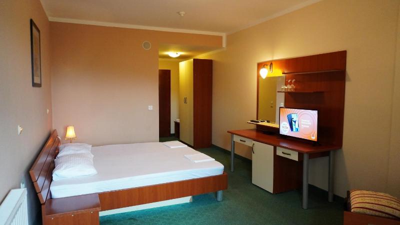 Double Room with Balcony image 1
