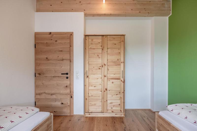 Apartment with Lake View image 4