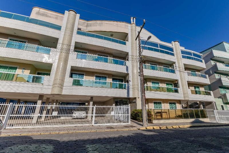 Ampla Cobertura pertinho da Praia de Bombinhas - image 8