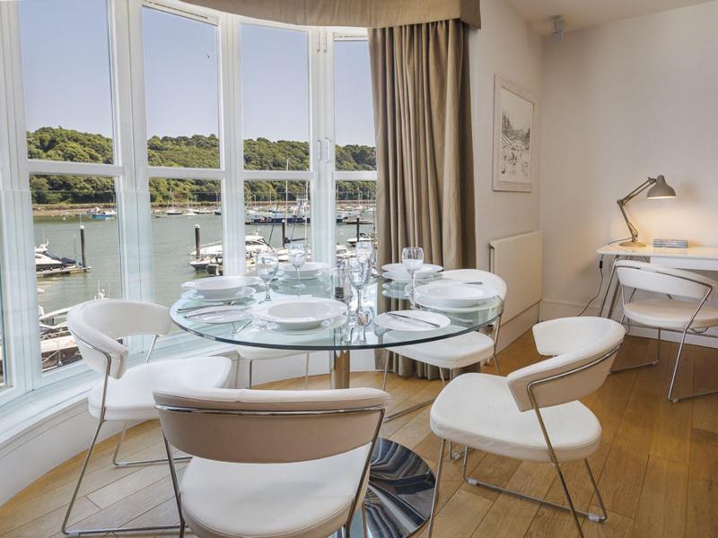 21 Dart Marina - image 11