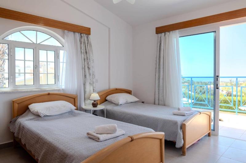 Villa Danae Coral Bay by Villa Plus - image 6