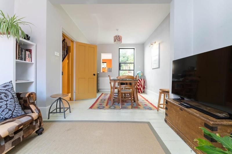 Host & Stay - Grove Townhouse - image 21