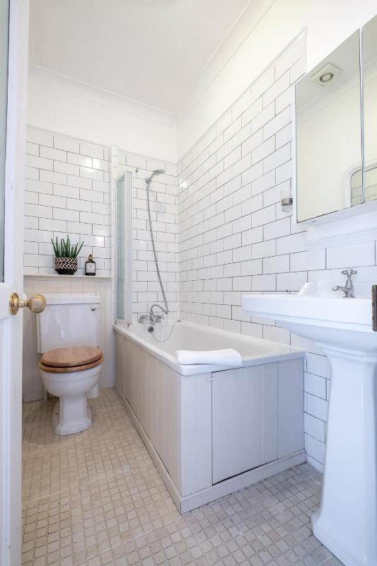 Host & Stay - Guildford Apartment - image 10