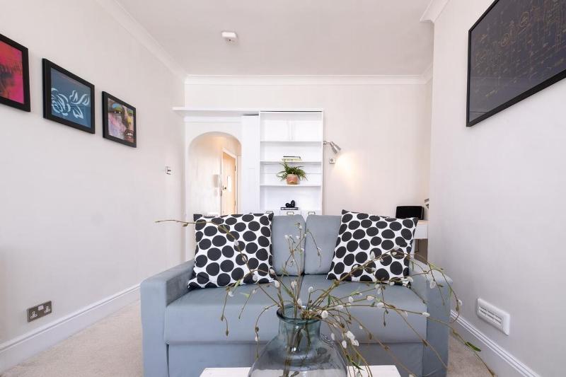 Host & Stay - Guildford Apartment - image 12