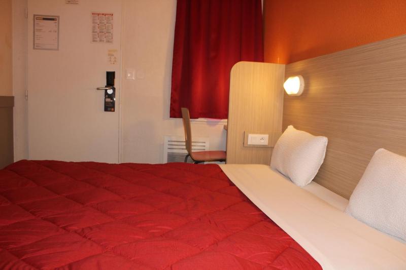 Double Room image 1