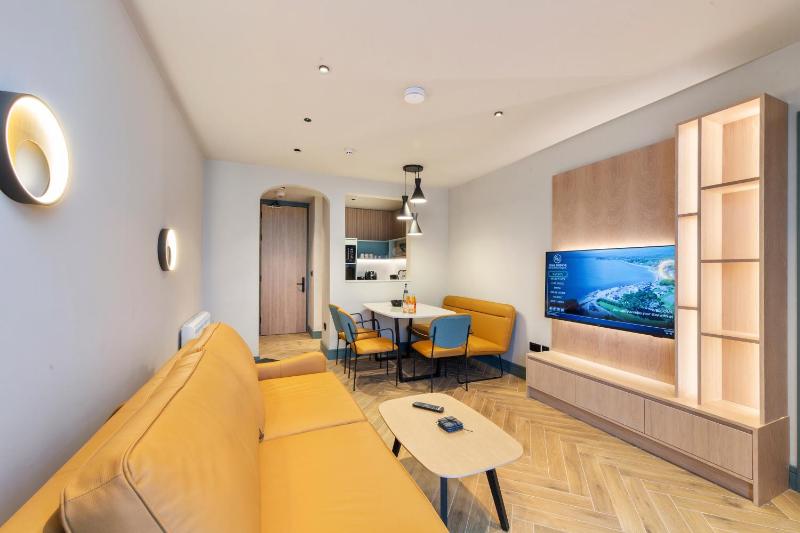 One-Bedroom Unit  image 3