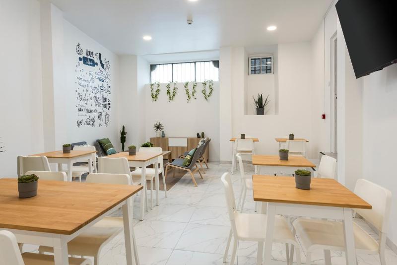 Madalena Hostel e Suites - image 4