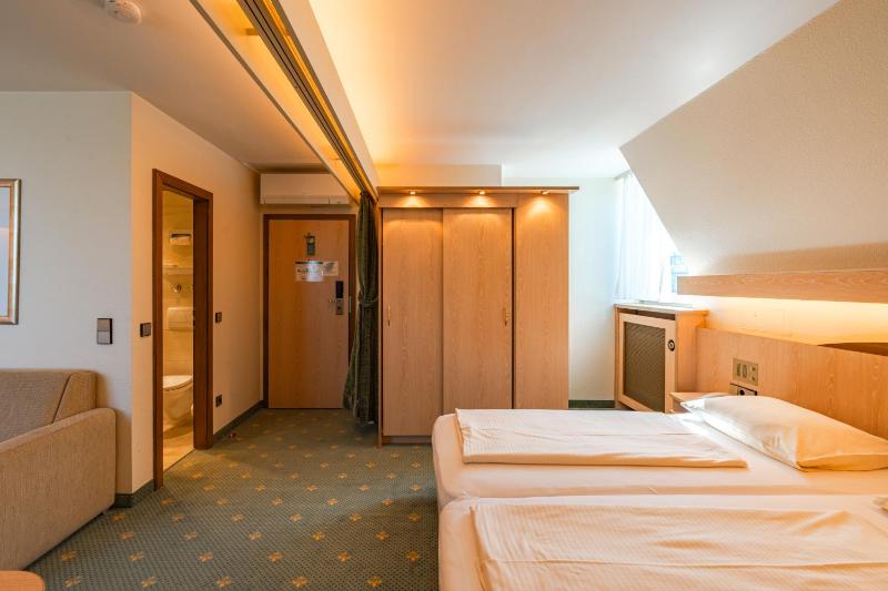 Junior Suite image 3