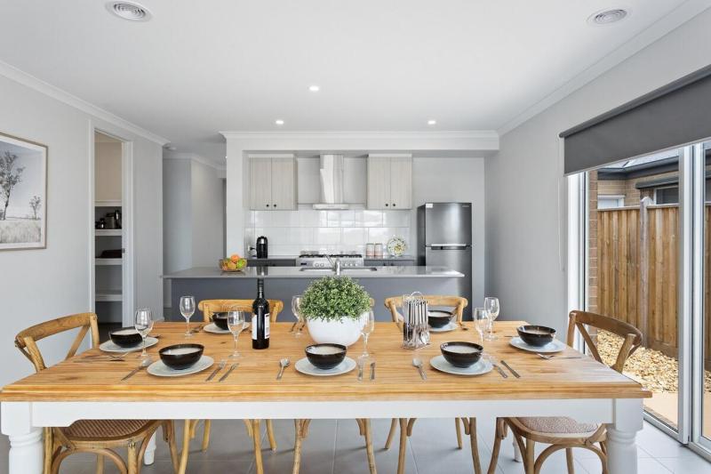 Lux 4BR 2BA Modern Fam Home - image 30