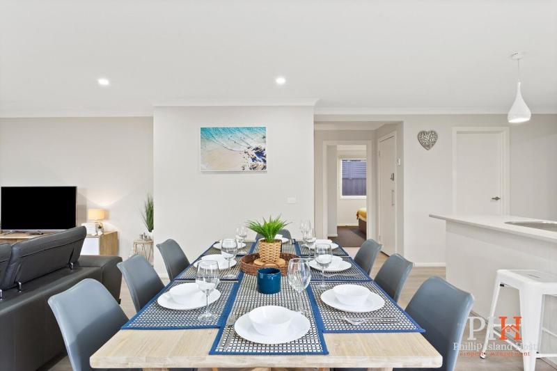 Sleeps 8 Ideal for Fishing Trip - image 16