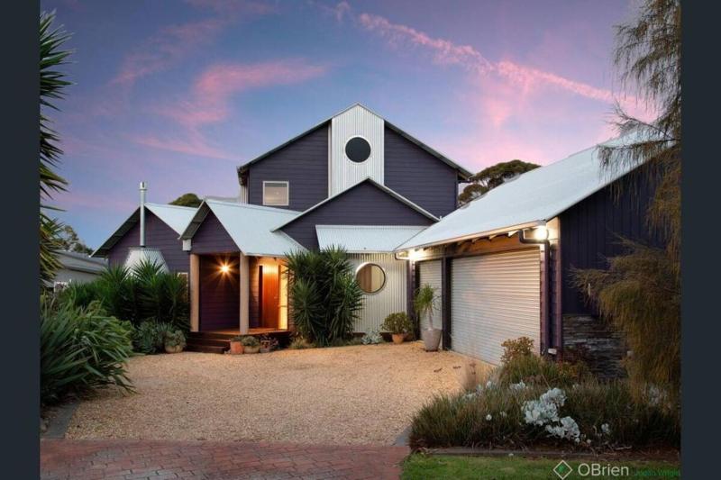 Beachwood Retreat for Ultimate Relaxation - image 1
