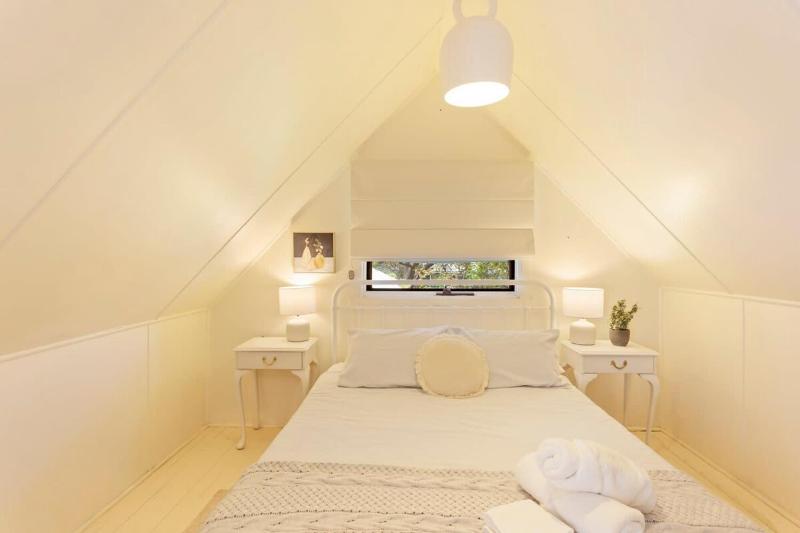 Kilara Cottage 3-Bed 2-Bath - image 16