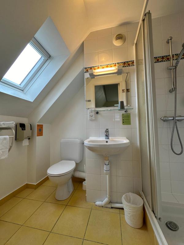 Standard Double Room 4th Floor image 4