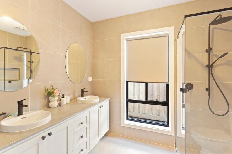 Modern Family-Friendly Getaway 4-Bdr 2 Bath - image 31