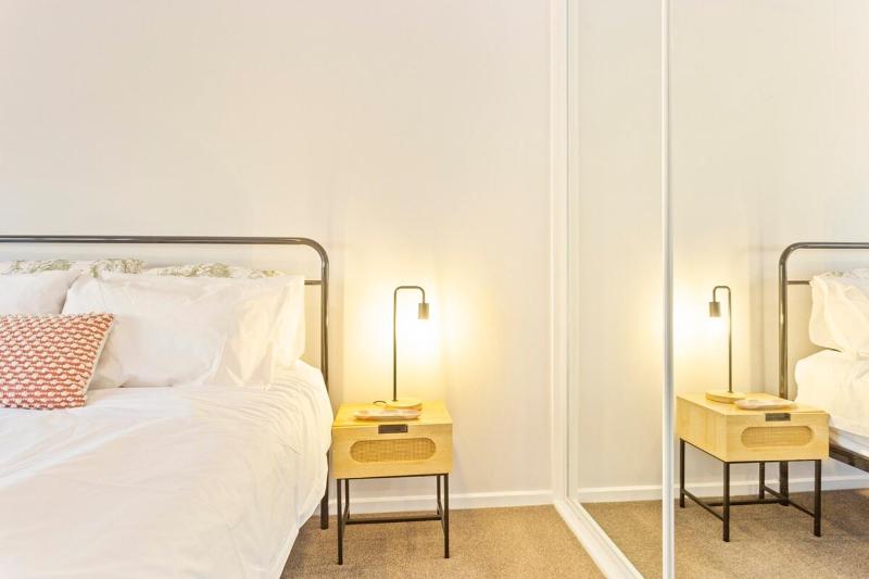 Modern Family-Friendly Getaway 4-Bdr 2 Bath - image 19