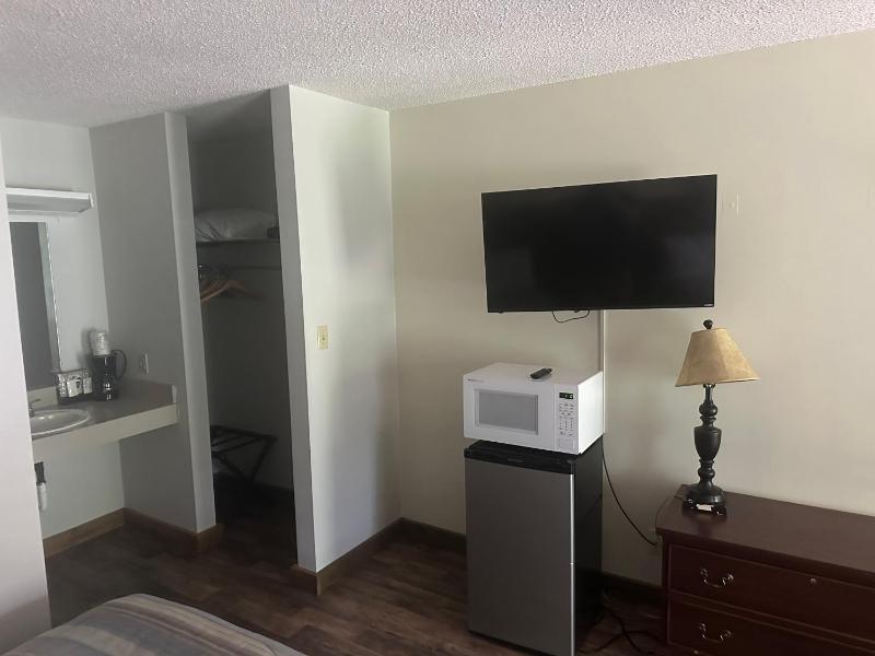 Double Room image 3