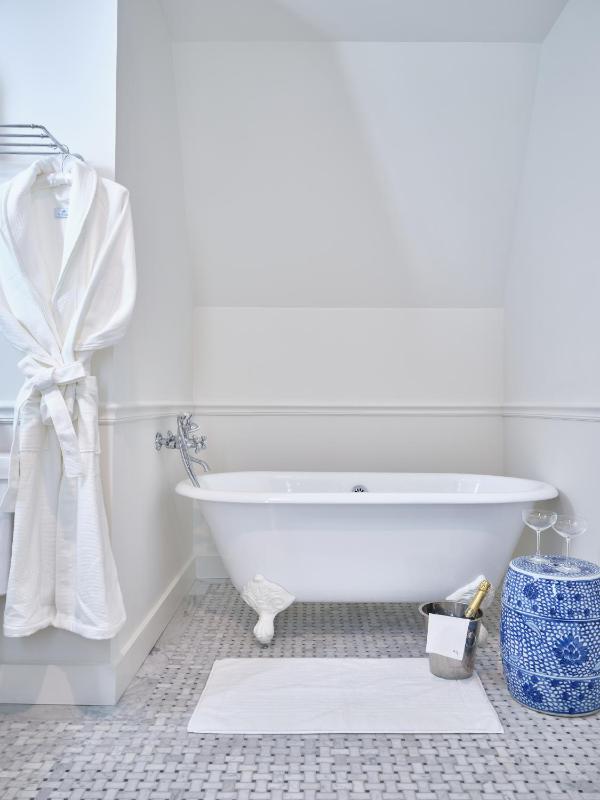 Suite image 1