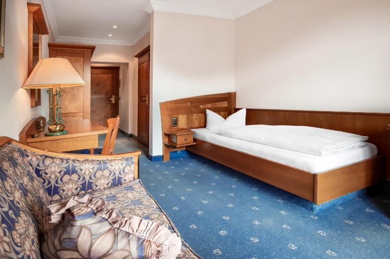 Single Room with Balcony image 3