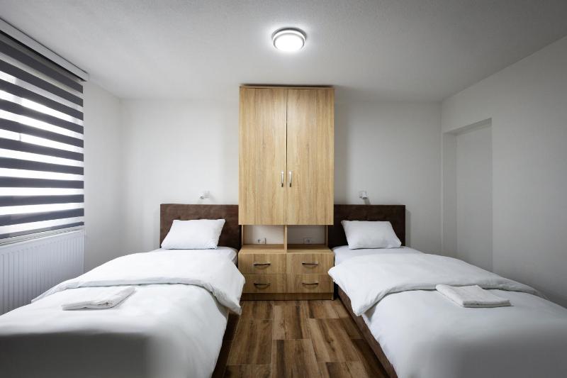 Quadruple Room image 1