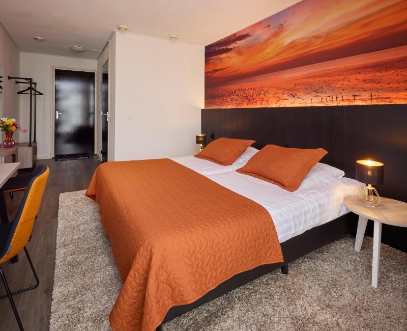 Single Room image 4