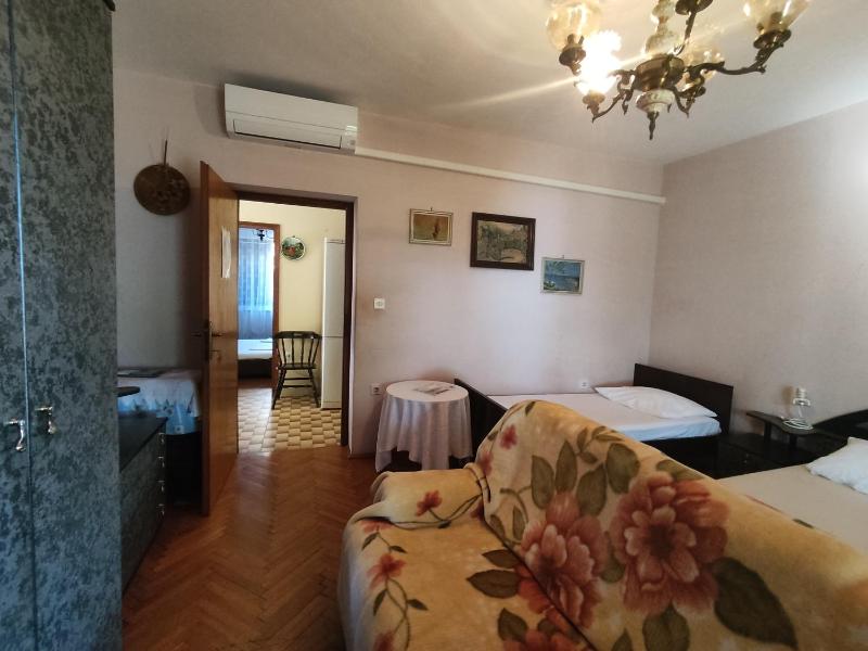 4 bedrooms Apartment 50-70m to the Sea Dramalj until 11 people - image 3