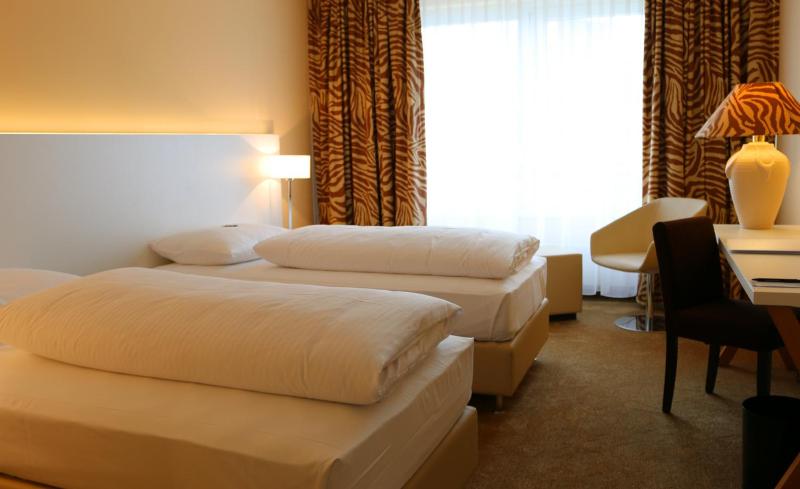 Room #6151205 image 3