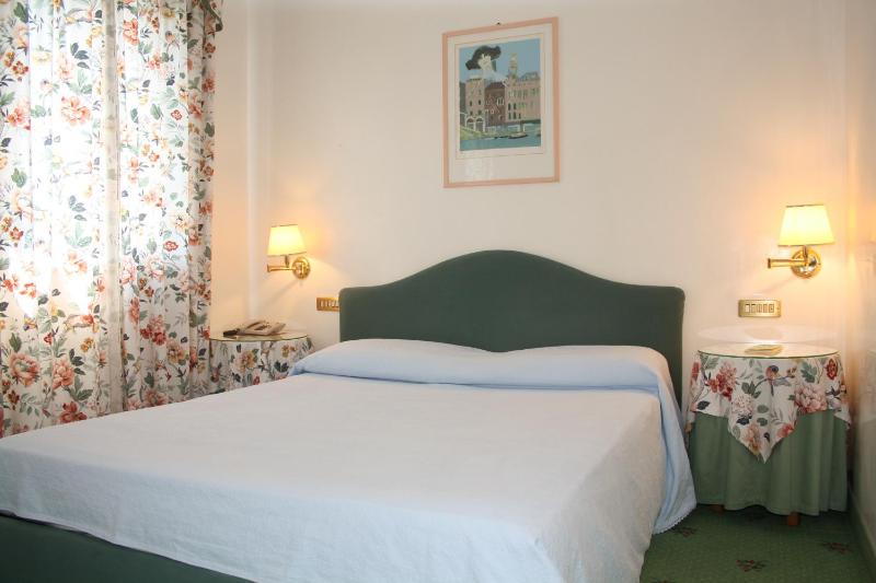 Family Room image 1