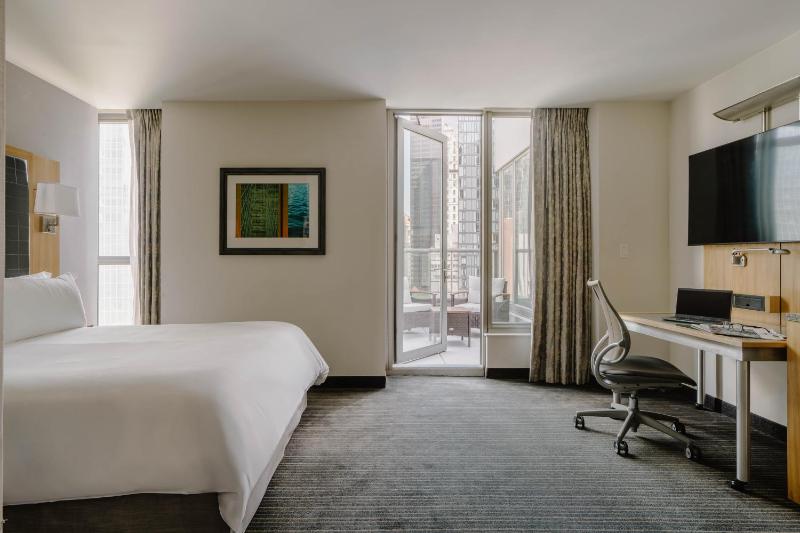 Superior Queen Room image 3