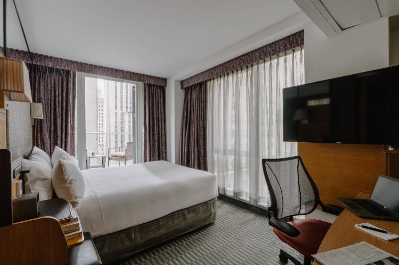 Superior Room with Terrace image 1