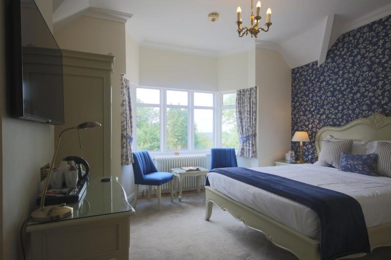 Double Room image 1