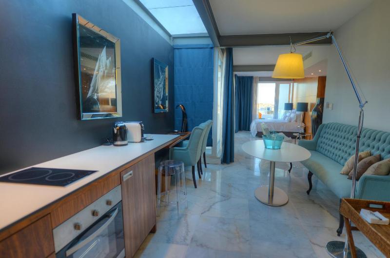 Junior Suite with Terrace image 3