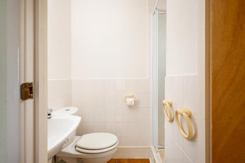 King Room image 2