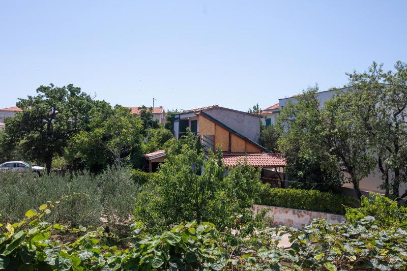 Studio with Balcony image 2