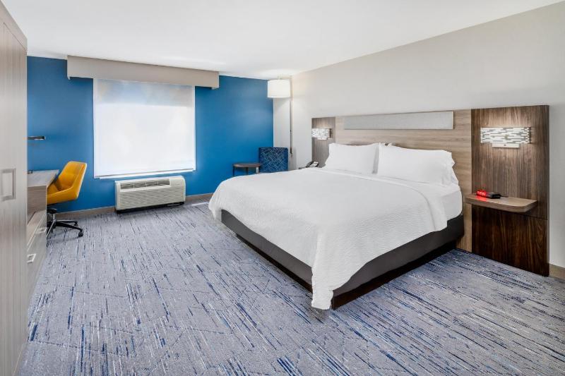 King Room - Hearing Accessible/Non-Smoking  image 3