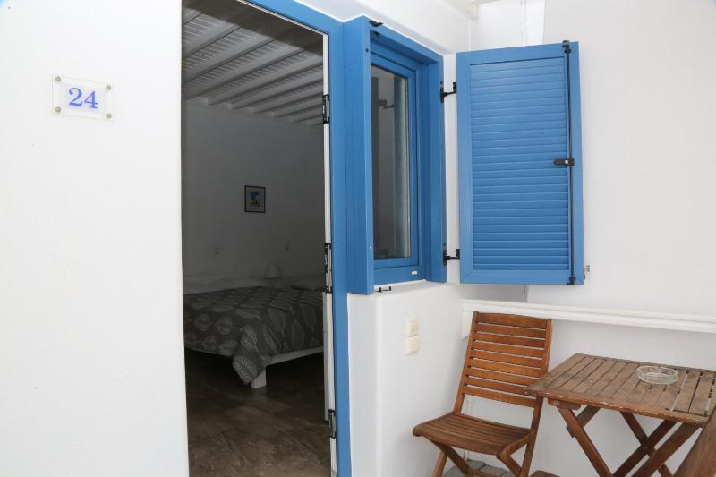 Quadruple Room without Kitchenette image 3