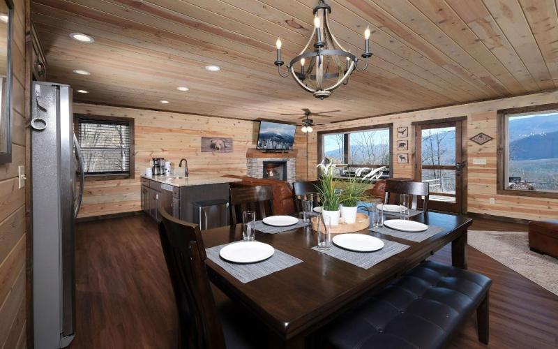 Heaven's Hill - Mountain Views & Hot Tub - image 20